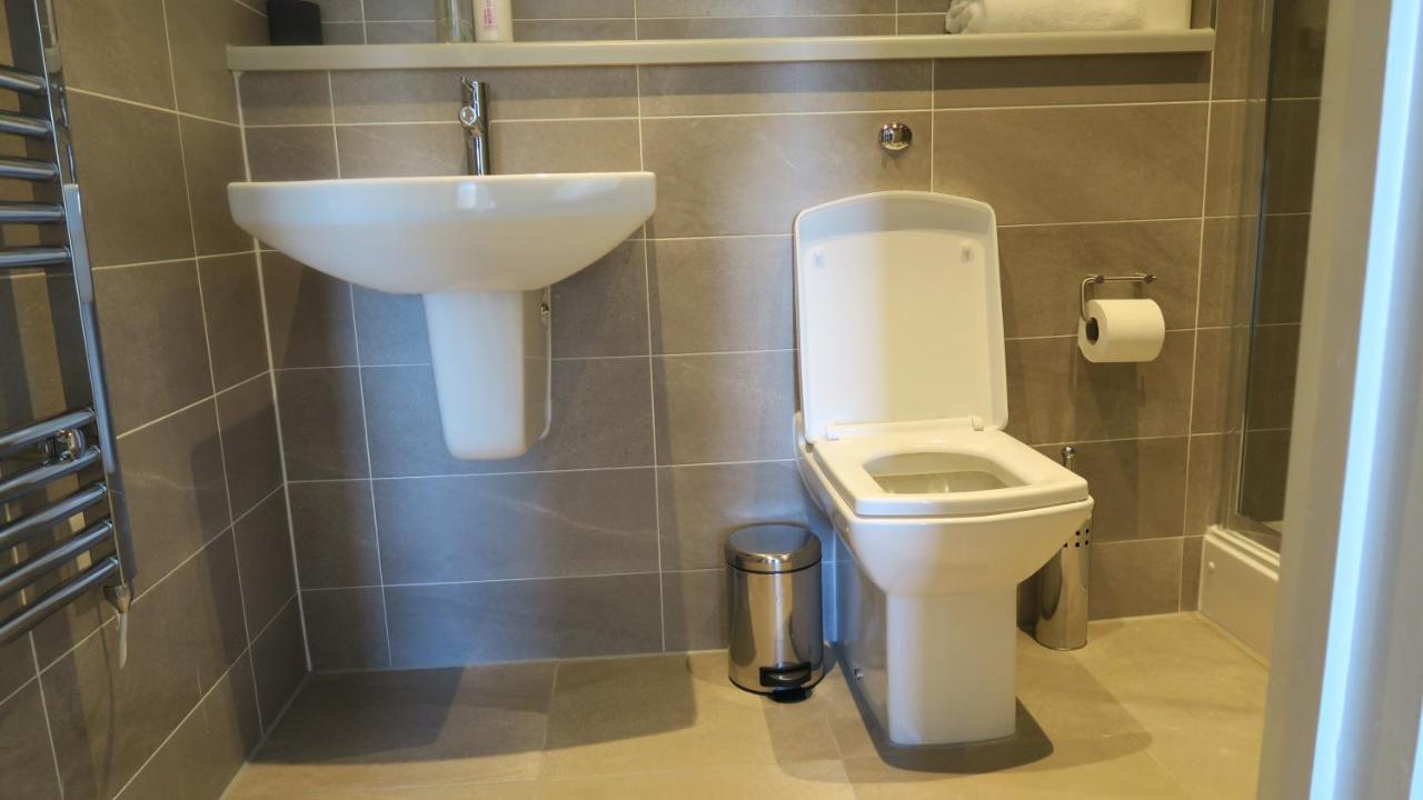 Quay Apartments Clarence House Newport  Ngoại thất bức ảnh