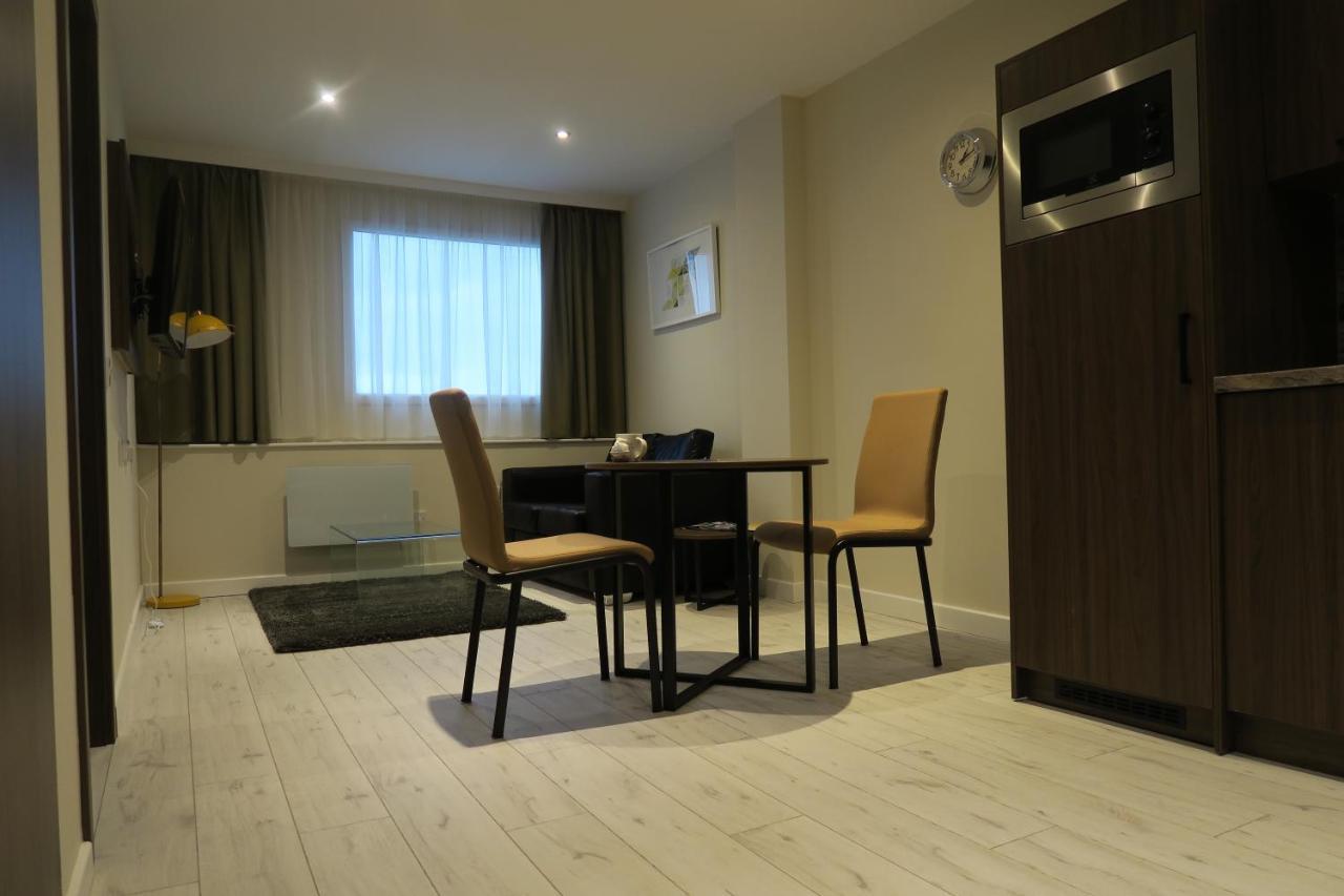 Quay Apartments Clarence House Newport  Ngoại thất bức ảnh