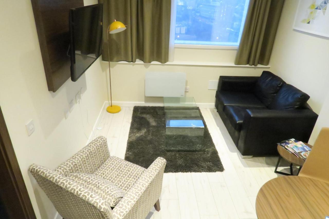 Quay Apartments Clarence House Newport  Ngoại thất bức ảnh